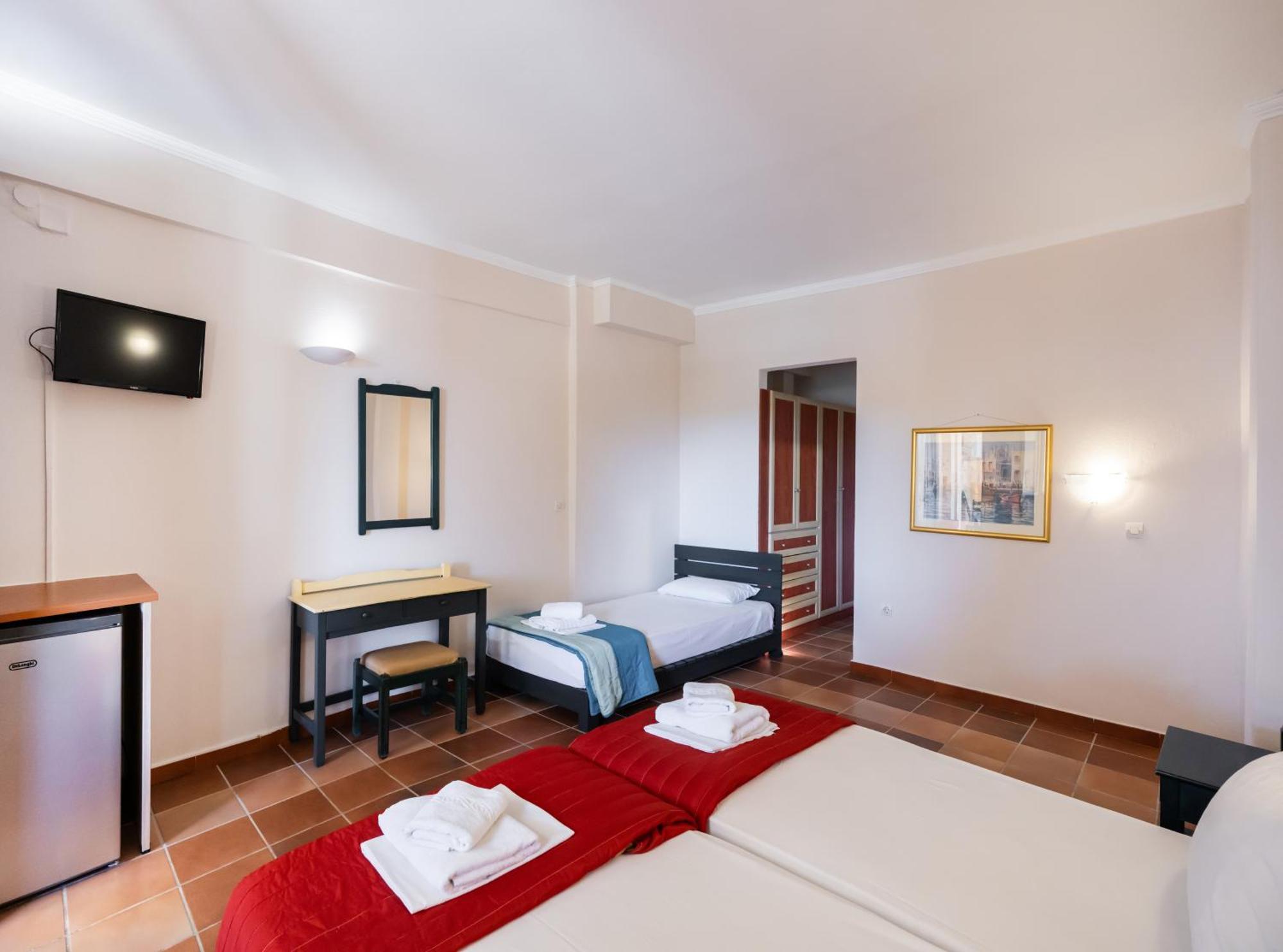 Ionio Hotel Nikiana Luaran gambar