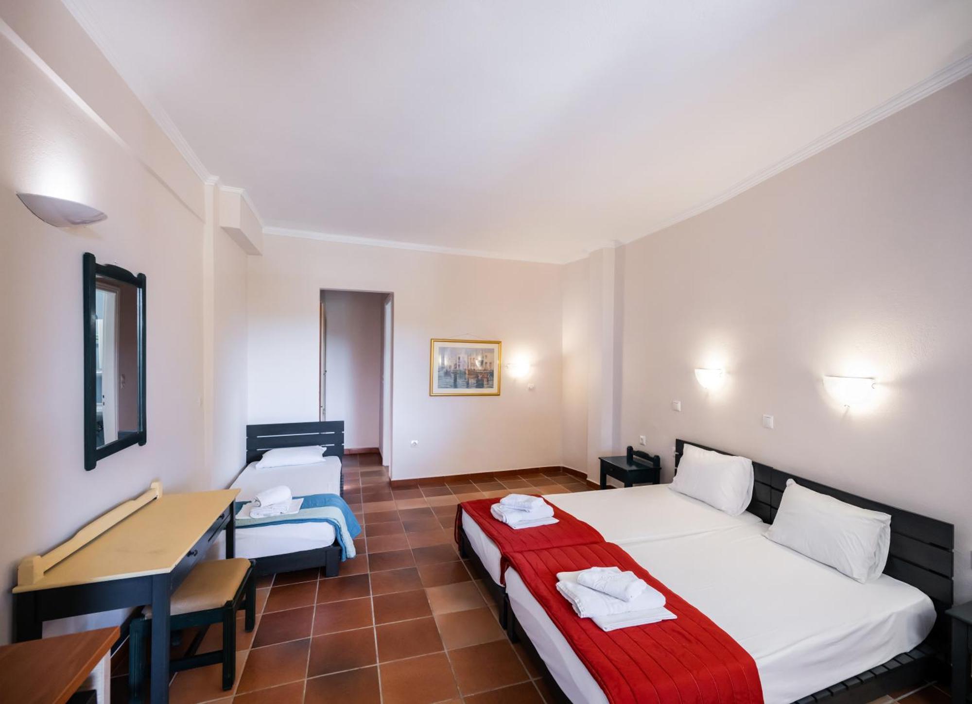 Ionio Hotel Nikiana Luaran gambar